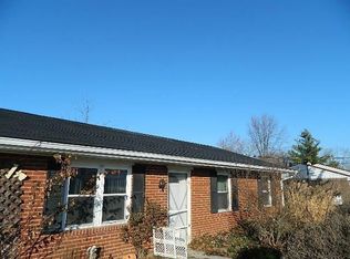 2487 Lanes Mill Rd, Hamilton, OH 45013