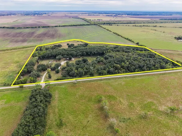 753 Gilmore County Rd #224, Bay City, TX 77414