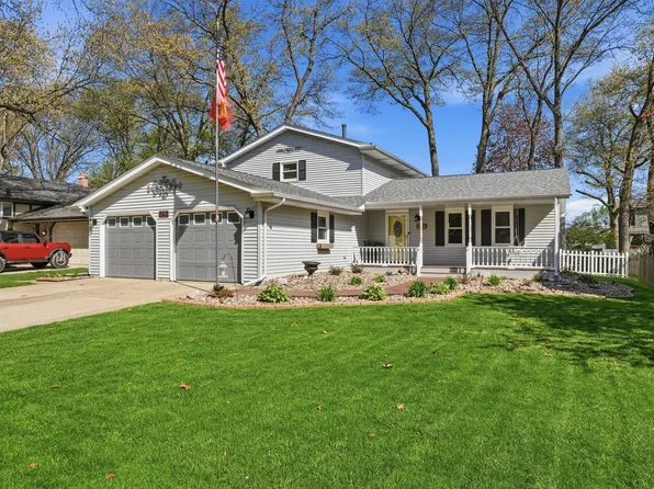 242 Bunker Dr, Schererville, IN 46375