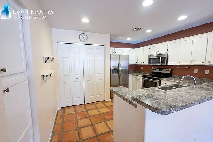 13832 N Cambria Dr #A — Photo 3
