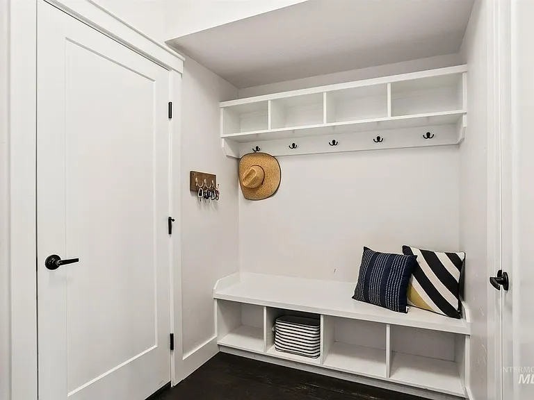 6922 E Tao St — Photo 30