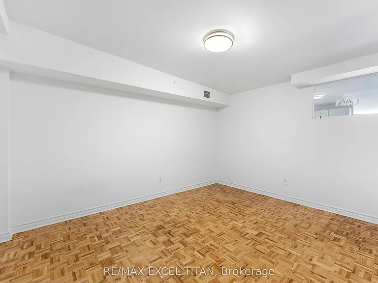 1407 Dupont St #509 — Photo 3