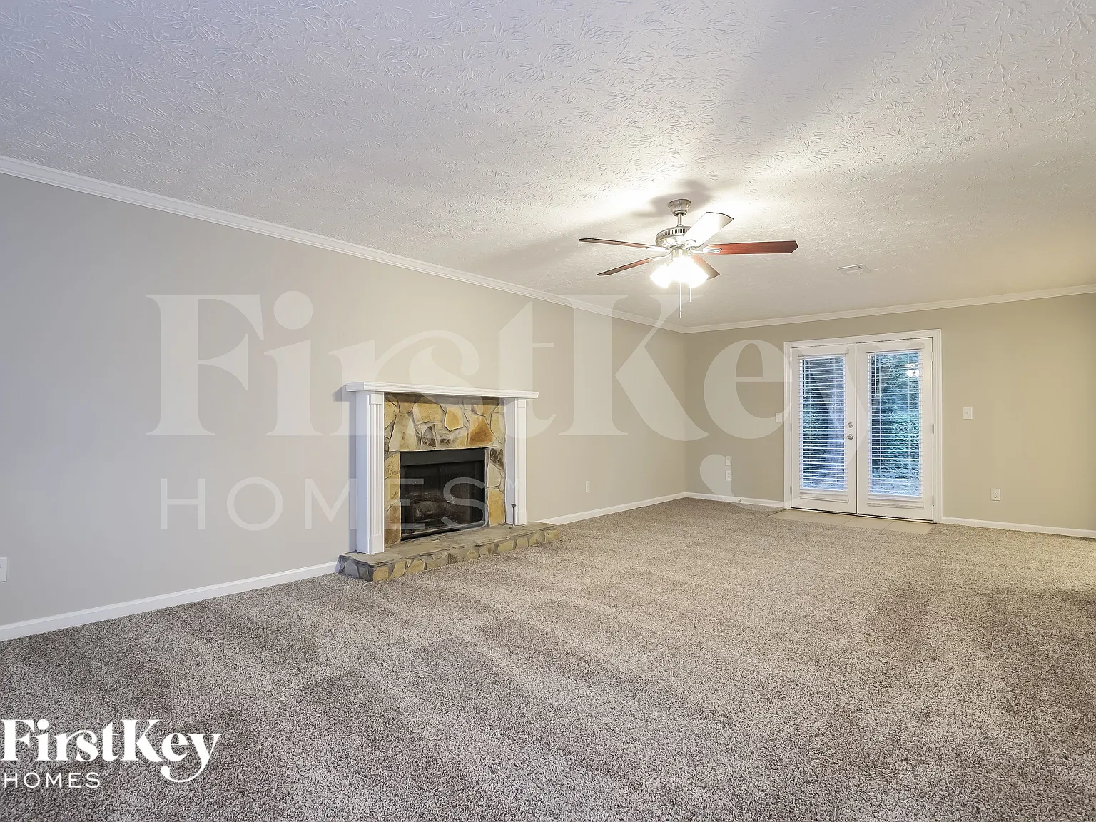 3 bed, 2.5 bath, 2136 sqft, $2,640 — Photo 3