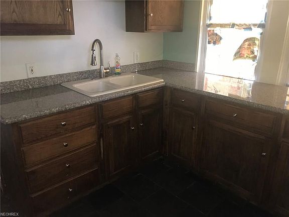 4th image of 3534 W 125th St