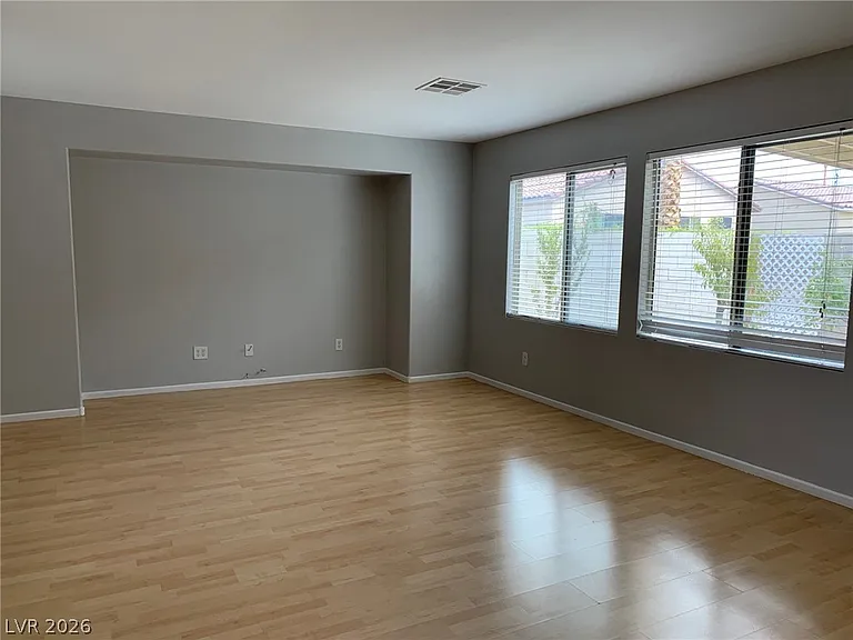 9933 W Diablo Dr — Photo 8