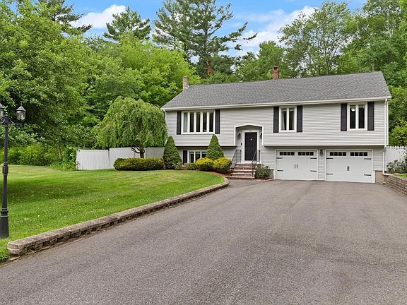 3rd image of 21 Kennedy Cir