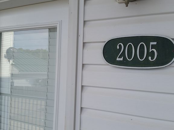 5799 Bay Village Dr., #2005