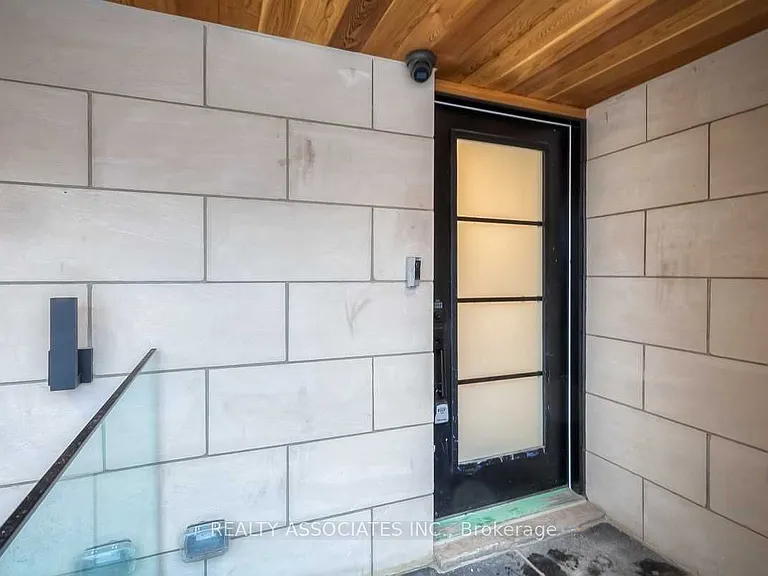 31 Ennerdale Rd #1A — Photo 23