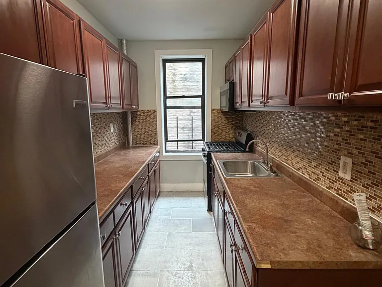 1587 Carroll St #3F — Photo 2
