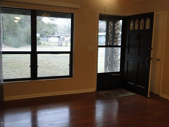4th image of 2514 Lansdowne Dr