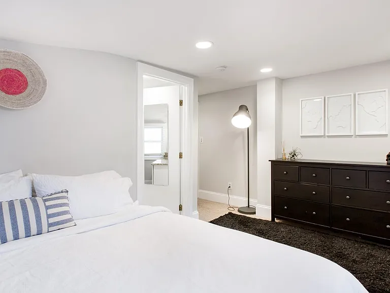 1220 Bank St NW — Photo 92