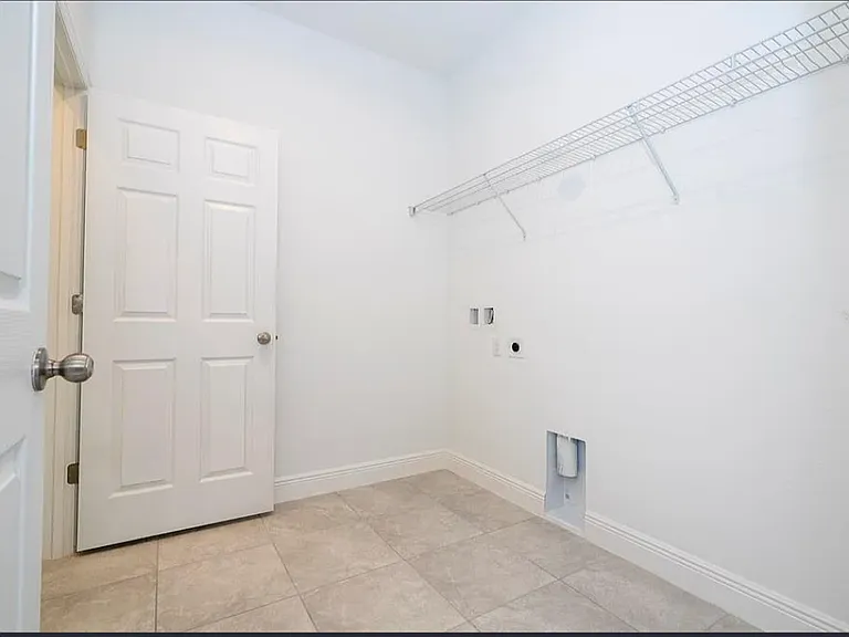 16919 SW 37th Terrace Rd — Photo 6