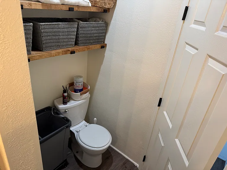 2494 Donnil Ln #B — Photo 11