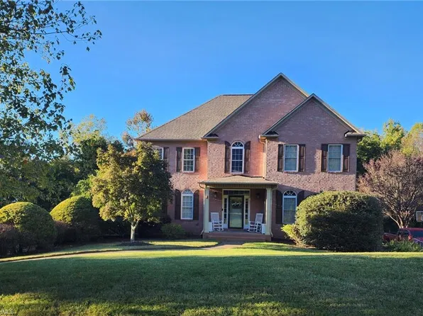 6570 Lake Dale Way, Clemmons, NC 27012