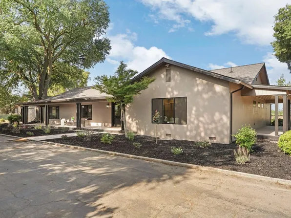 4054 E Acampo Rd, Acampo, CA 95220