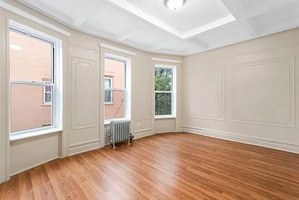 Rented by Quintess Real Estate LLC | media 4