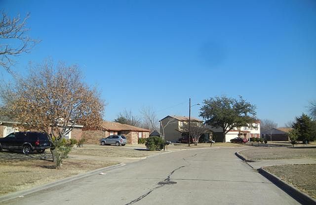 1st image of 530 Damon Dr
