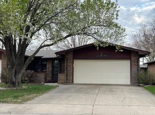 1218 Hahn Ct, North Platte, NE 69101
