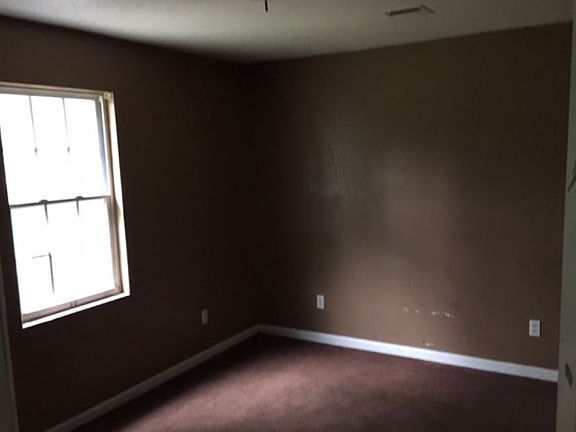 4th image of 6336 Agnes Ave