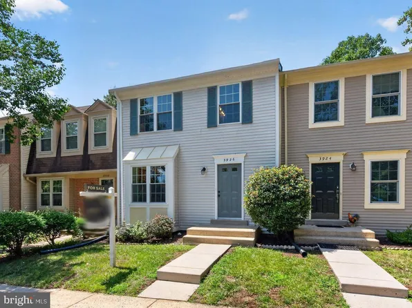 3926 Collis Oak Ct, Fairfax, VA 22033