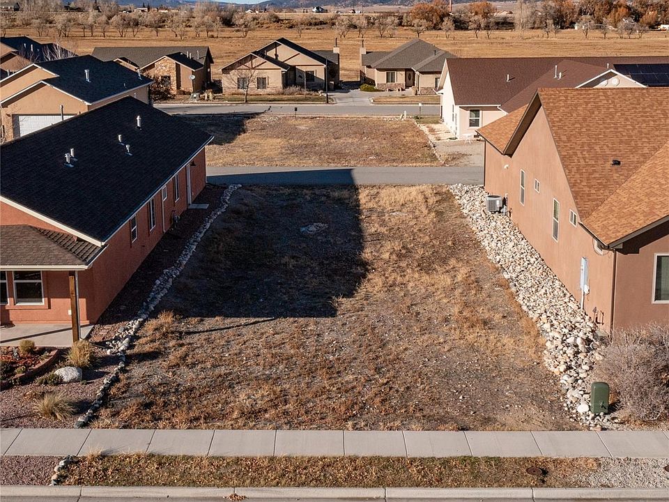 2nd image of 108 Starbuck Circle LOT 27B