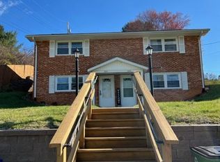 304 Phlegar St, Christiansburg, VA 24073