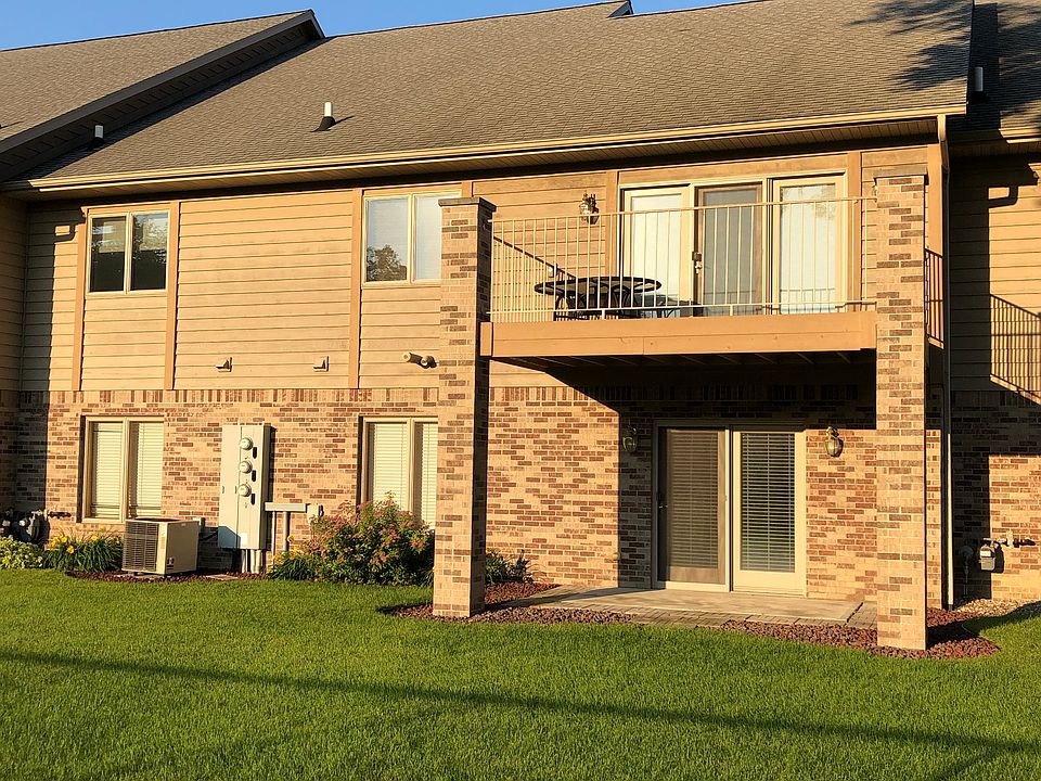 2 patios, walk out basement