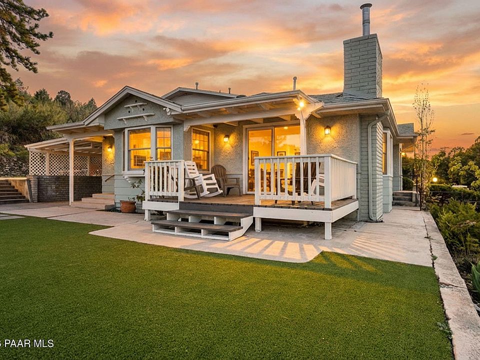 1st image of 803 E Carleton St