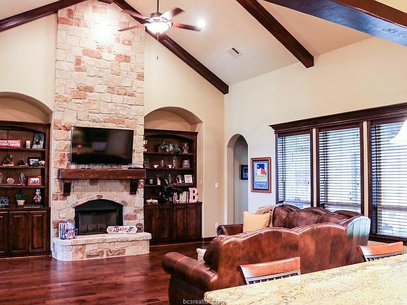 2nd image of 4212 Egremont Ct