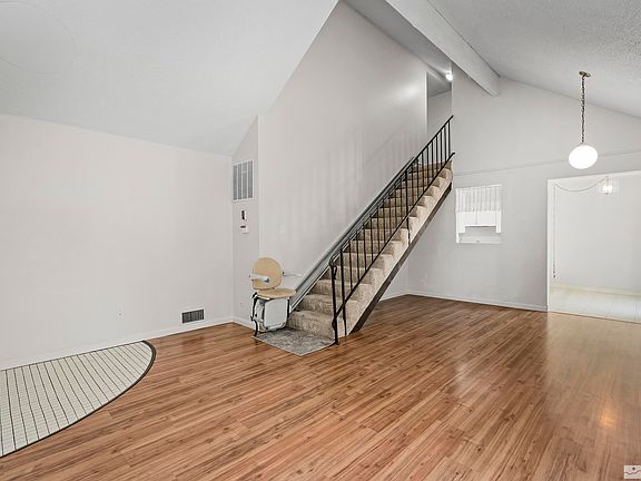 5th image of 1651 London Cir