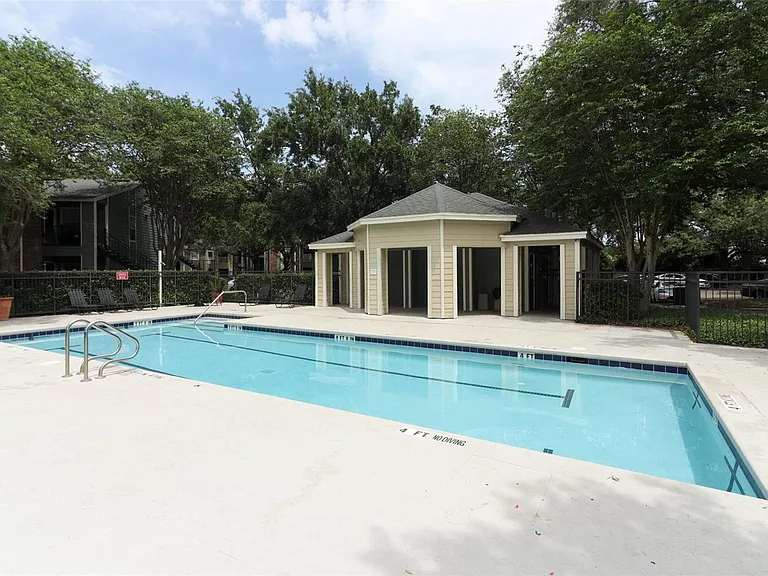 5016 Park Central Dr #2231 — Photo 22