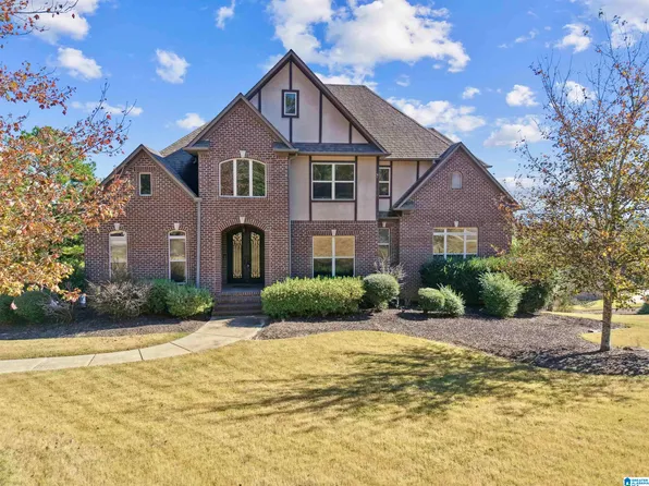 110 Sterling Lakes Dr, Helena, AL 35022