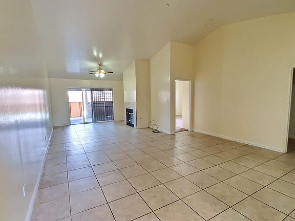 3rd image of 3014 Esperanza Dr