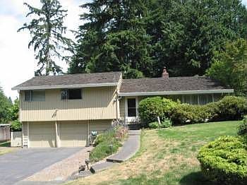 1st image of 12212 NE 62nd St