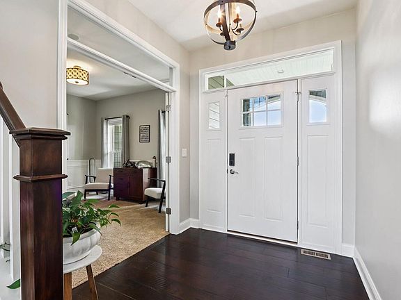 3rd image of 6408 Blue River WAY