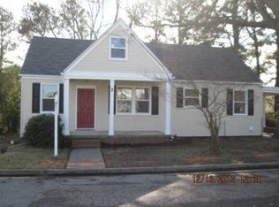 2 Harris Rd, Portsmouth, VA 23702