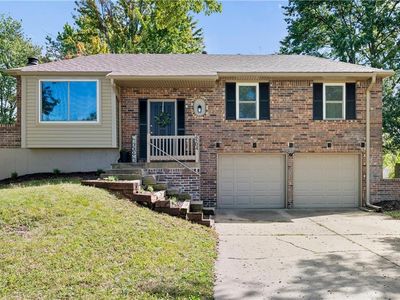2504 NW Oxford Dr, Blue Springs, MO, 64015