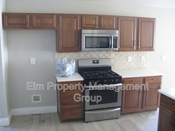 5th image of 6084 Camden Cove St