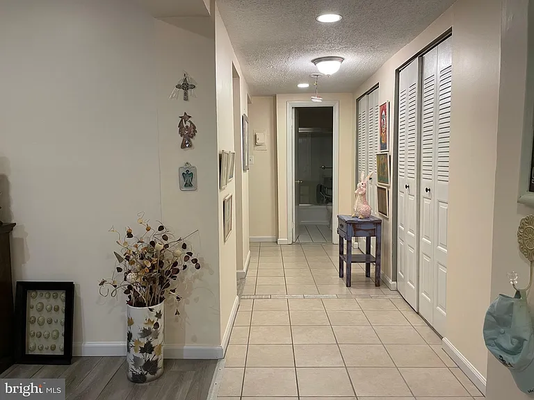 6 Longstream Ct #T2 — Photo 4