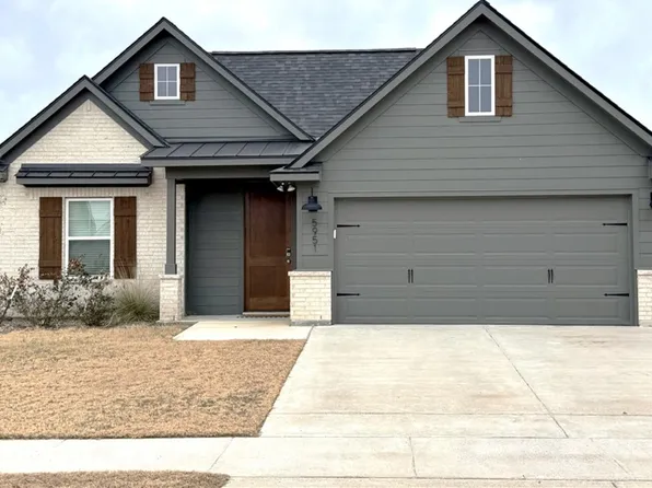5951 Eldora Dr, College Station, TX 77845