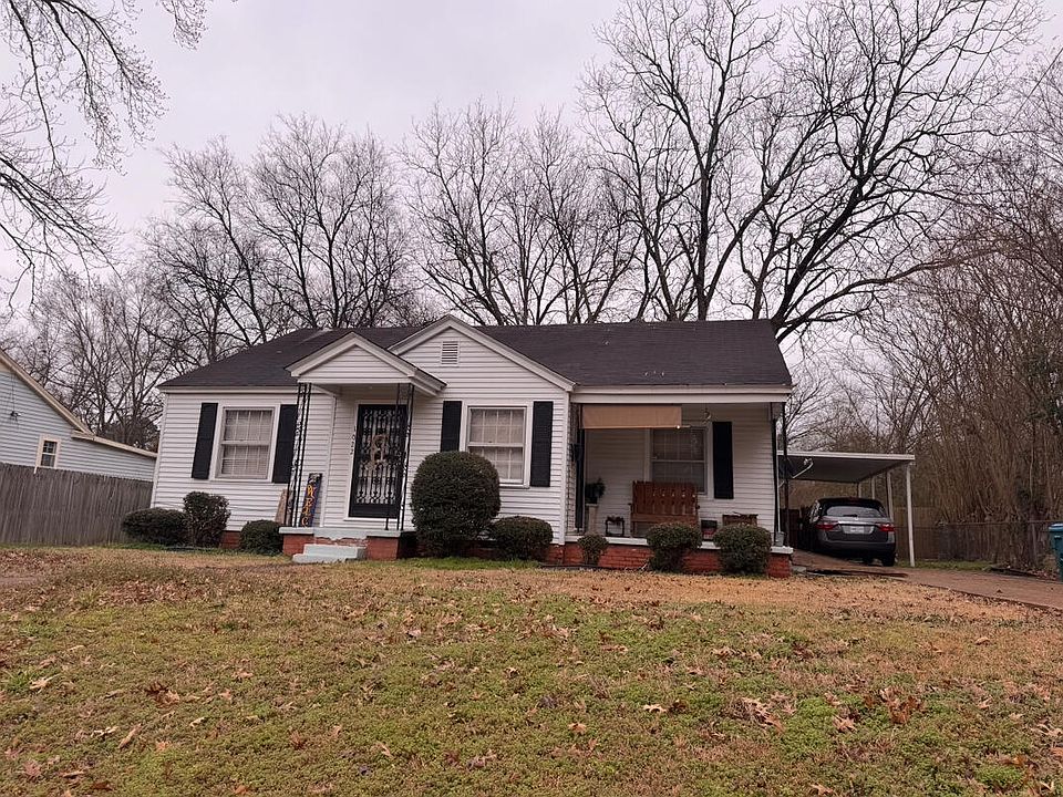 1st image of 1022 Poplar St