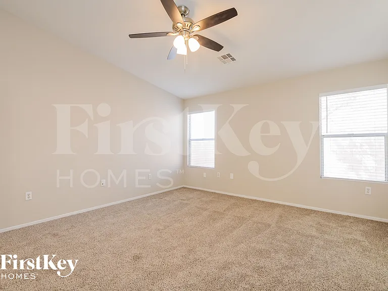216 Nautical St — Photo 8