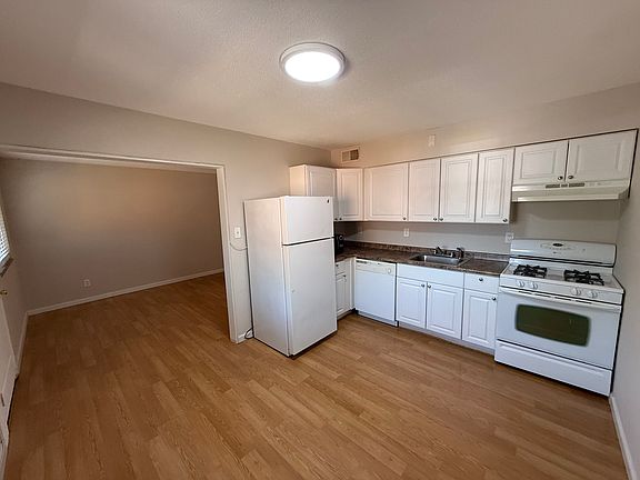 2nd image of 7201 Sarah St APT 9