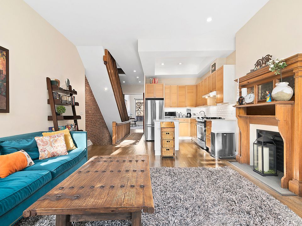 1st image of 318 W 137th St #2