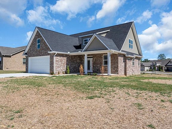 2nd image of 18 Daffodil Dr