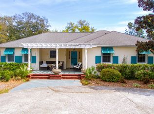 1123 Garland Rd, Mount Pleasant, SC 29464