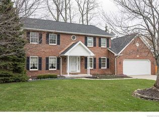 250 Curley Dr, Orchard Park, NY 14127