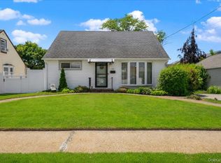 104 Franklin Place, Massapequa, NY 11758