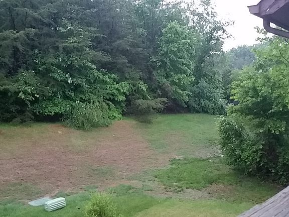4th image of 9718 Shadow Oak Dr