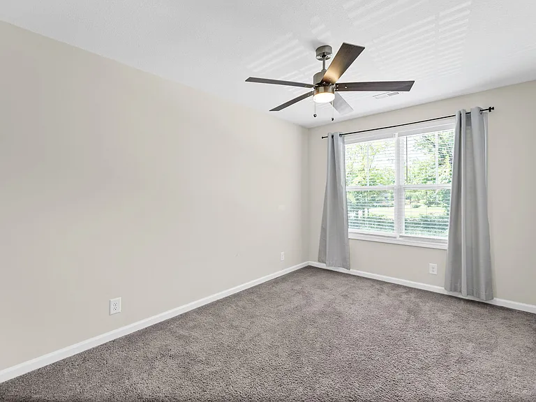192 Mitchell St — Photo 17